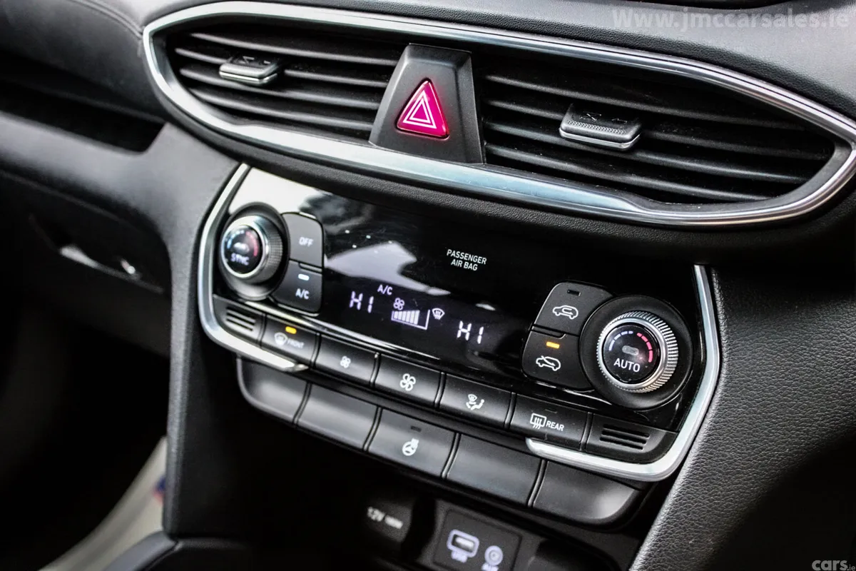 Hyundai Santa Fe SUV, Diesel, 2019, White