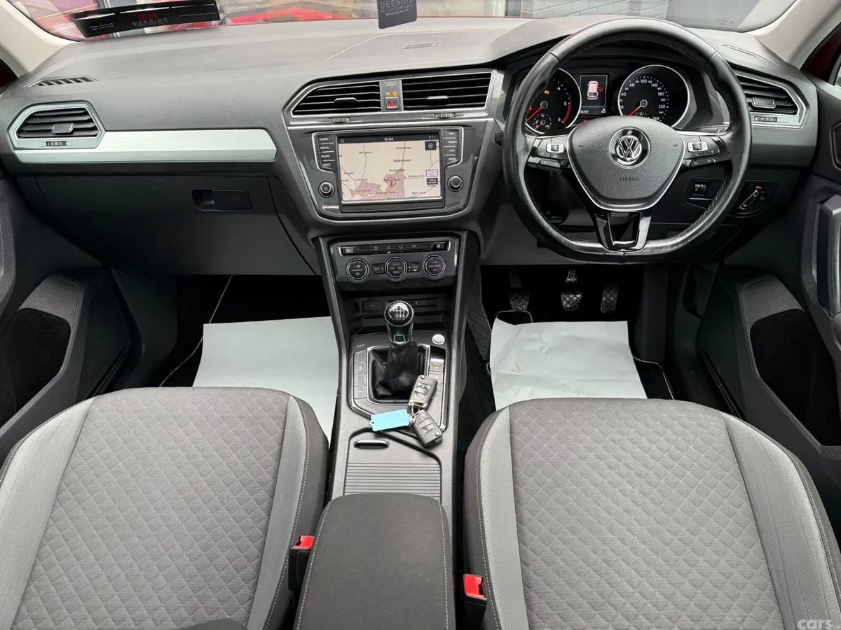 Volkswagen Tiguan SUV, Diesel, 2017, Red