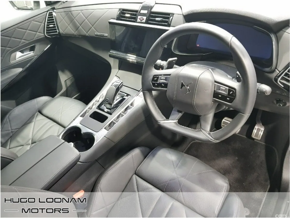 DS Automobiles DS 7 MPV, Petrol Plug-in Hybrid, 2023, Grey