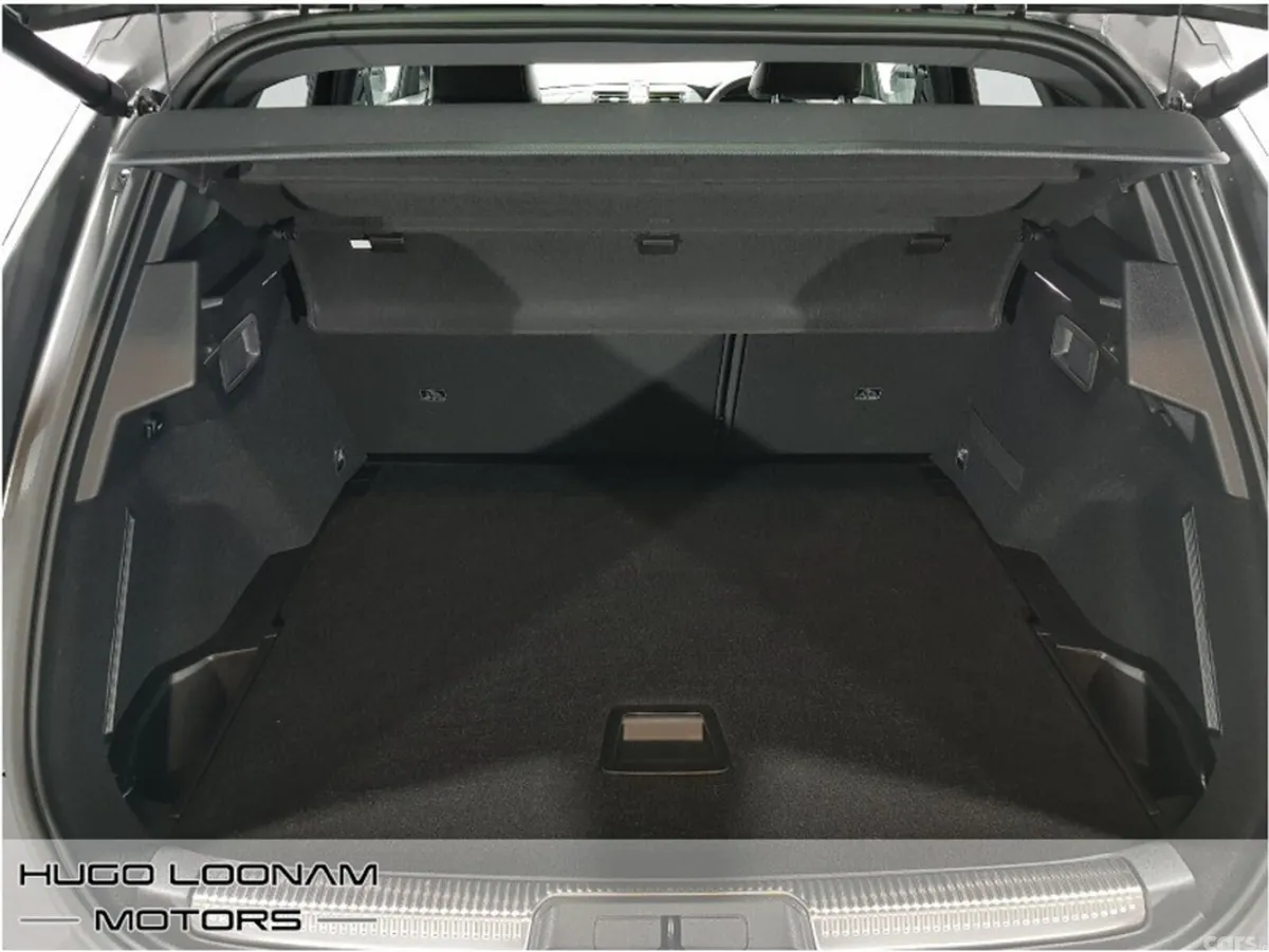 DS Automobiles DS 7 MPV, Petrol Plug-in Hybrid, 2023, Grey