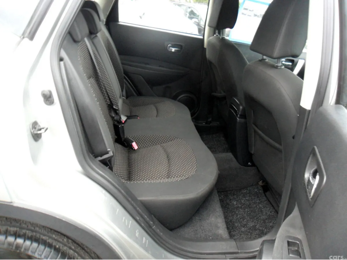 Nissan Qashqai Hatchback, Petrol, 2008, Silver