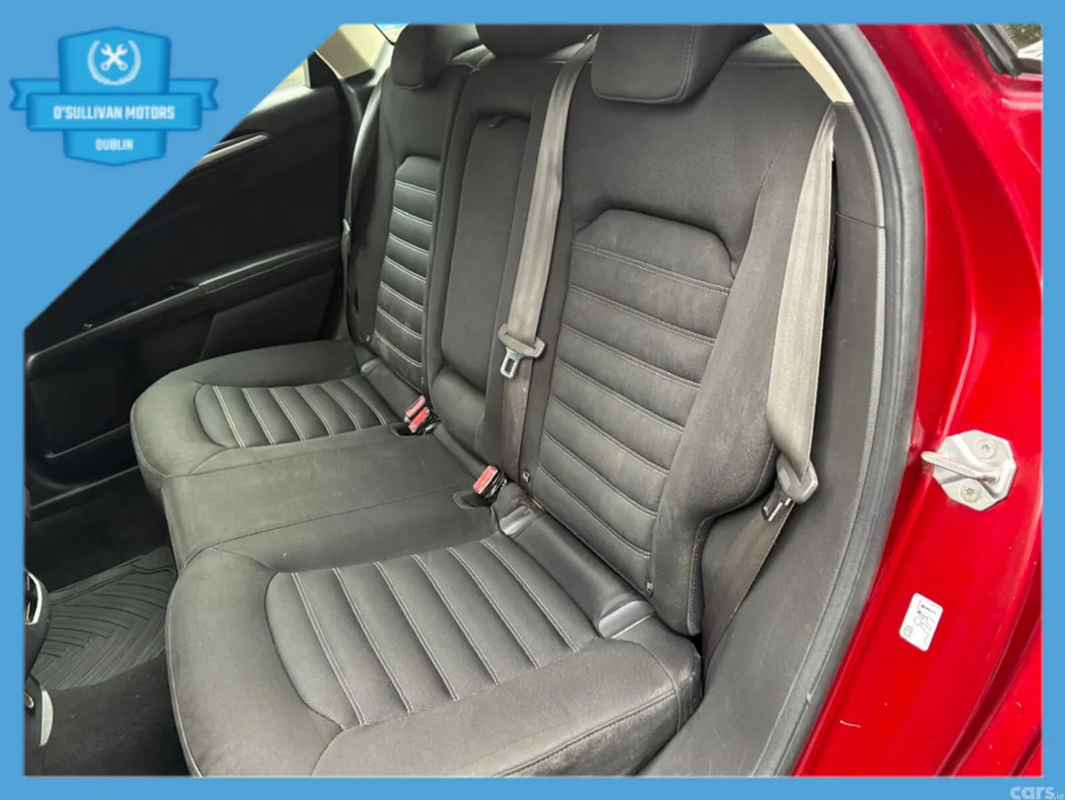 Ford Mondeo Hatchback, Diesel, 2016, Red
