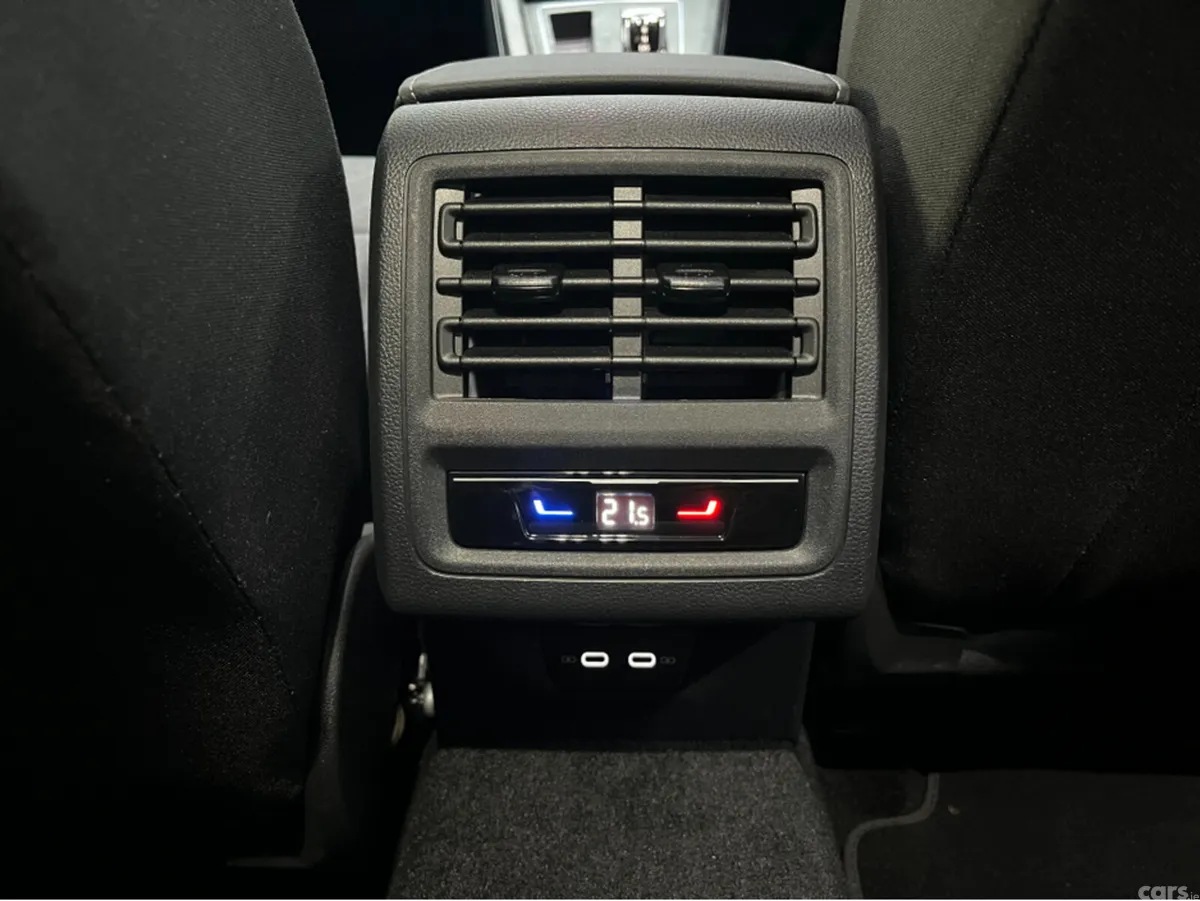 Volkswagen Golf Hatchback, Diesel, 2024, White
