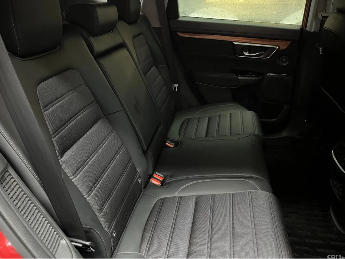 Honda CR-V SUV, Petrol Hybrid, 2022, Red