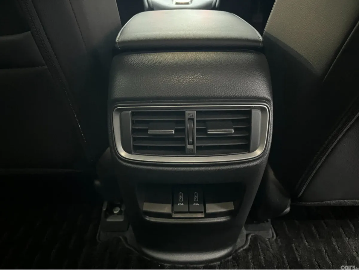 Honda CR-V SUV, Petrol Hybrid, 2022, Red
