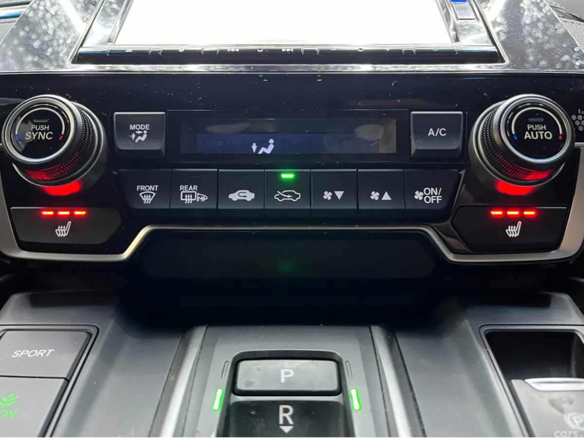 Honda CR-V SUV, Petrol Hybrid, 2022, Red