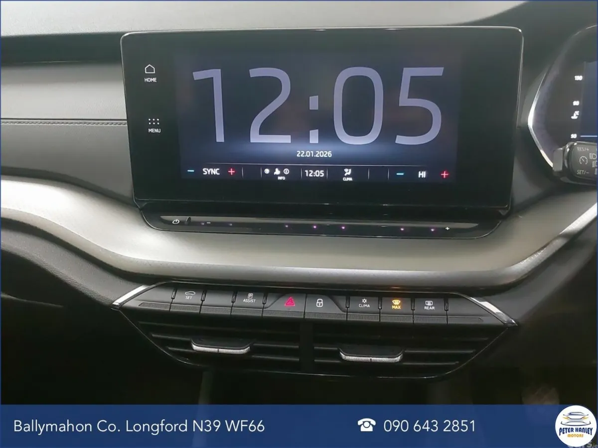 Skoda Octavia Hatchback, Diesel, 2022, Silver