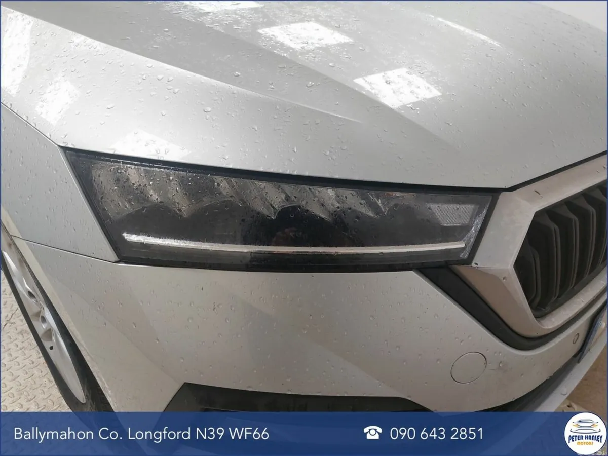 Skoda Octavia Hatchback, Diesel, 2022, Silver