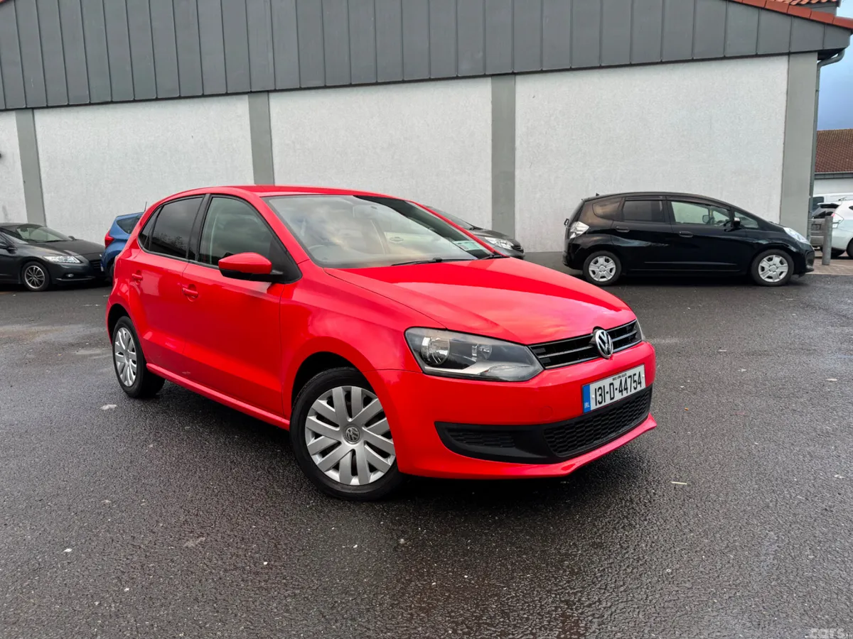 Volkswagen Polo Hatchback, Petrol, 2013, Red