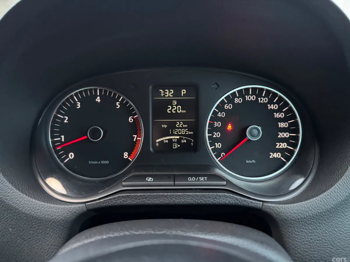 Volkswagen Polo Hatchback, Petrol, 2013, Red