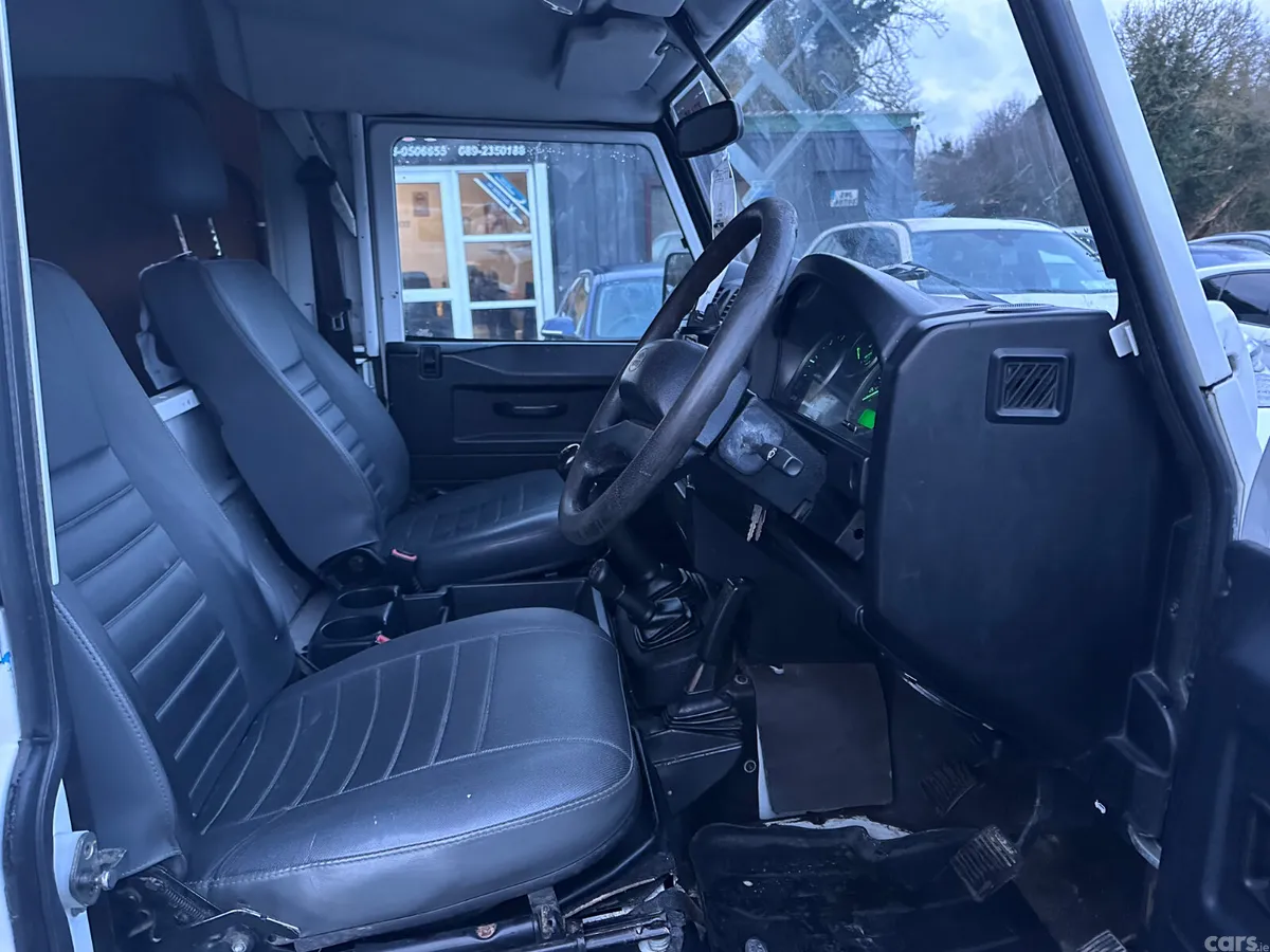 Land Rover Defender SUV, Diesel, 2012, White