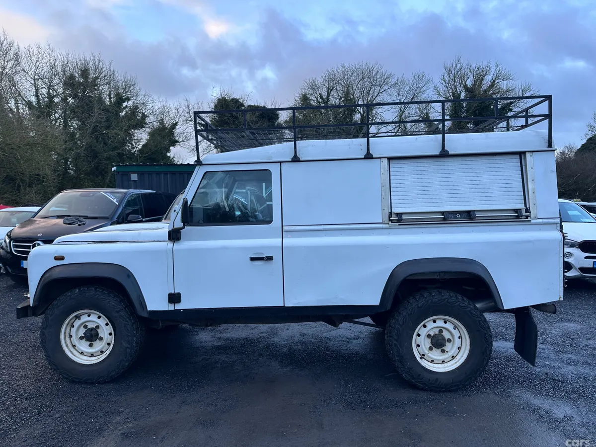 Land Rover Defender SUV, Diesel, 2012, White