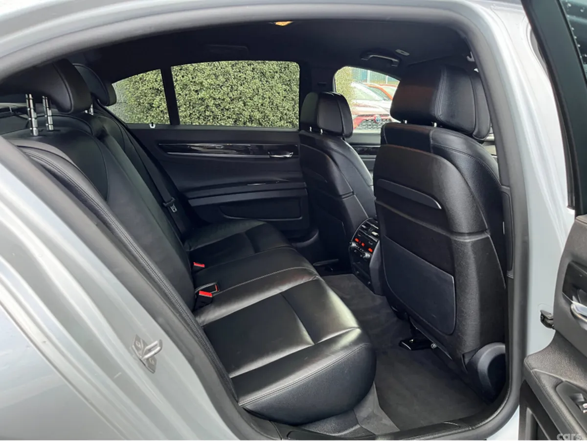 BMW 7-Series Saloon, Diesel, 2015, Silver
