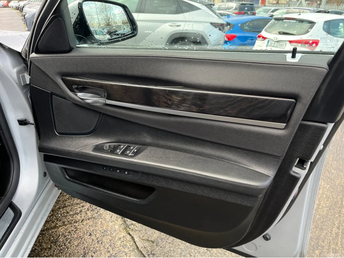 BMW 7-Series Saloon, Diesel, 2015, Silver