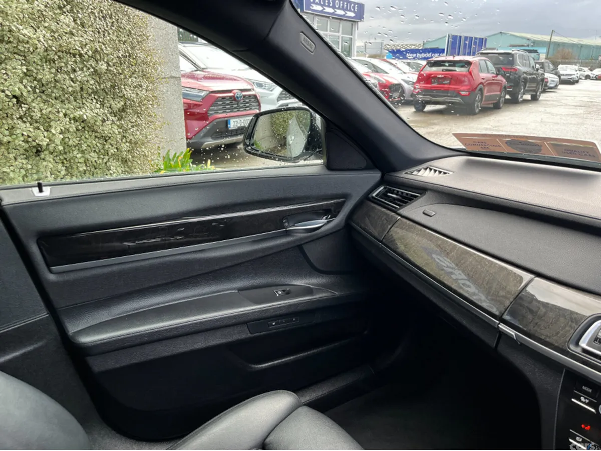 BMW 7-Series Saloon, Diesel, 2015, Silver