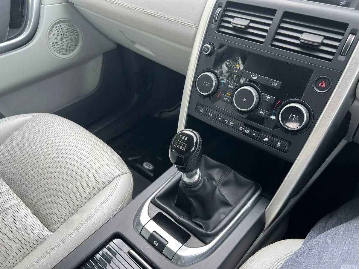 Land Rover Discovery SUV, Diesel, 2018, Grey