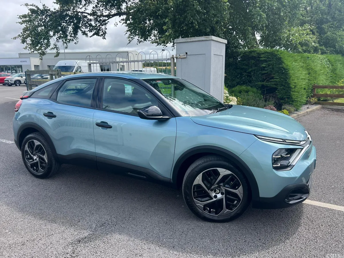 Citroen C4 Hatchback, Petrol, 2023, Blue