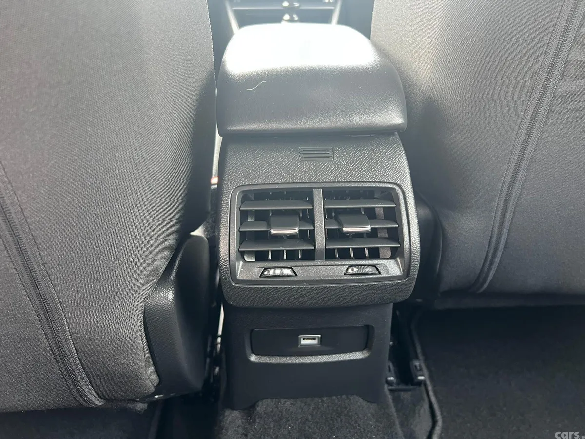 Citroen C4 Hatchback, Petrol, 2023, Blue