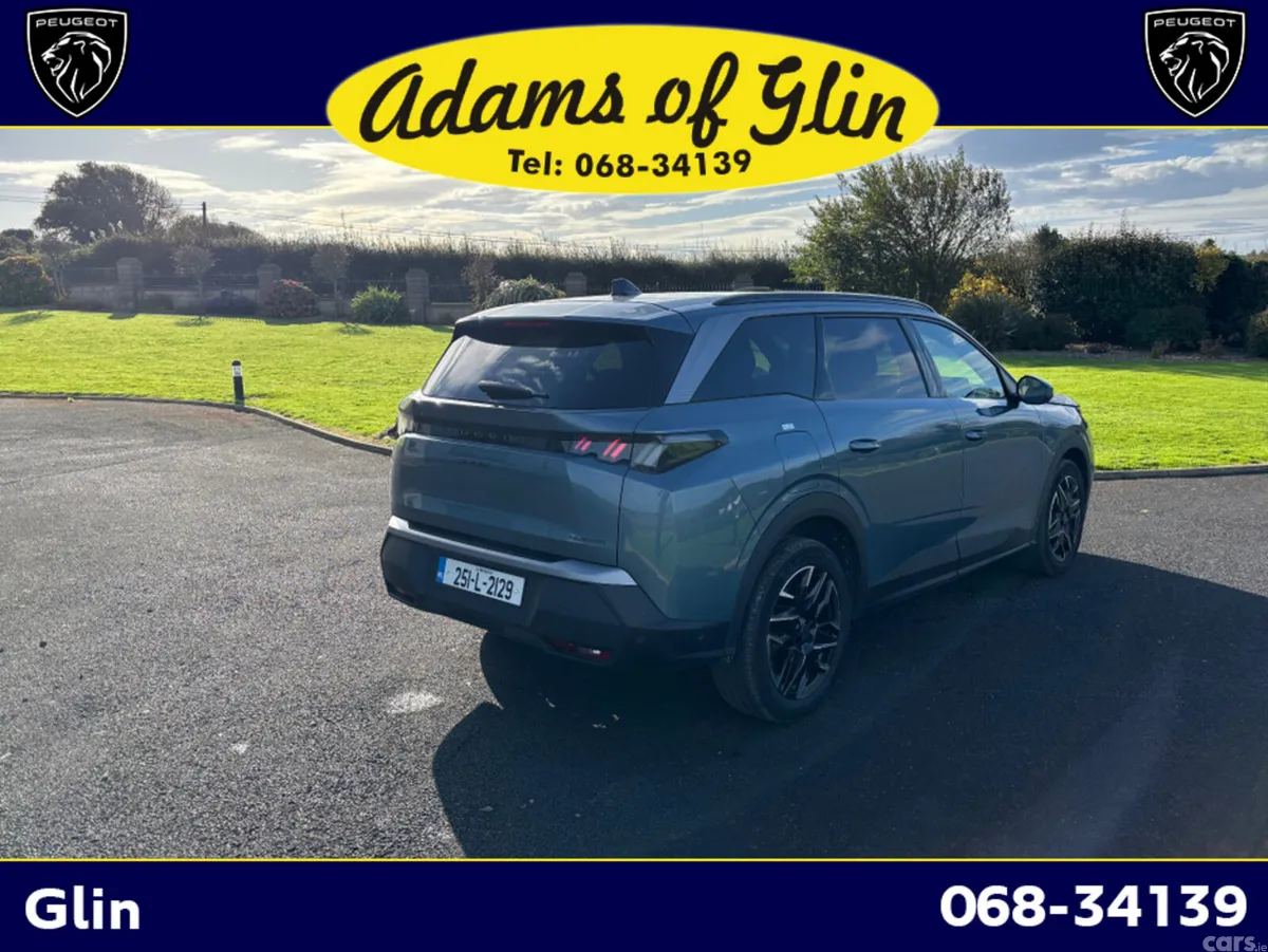 Peugeot 5008 MPV, Petrol Hybrid, 2025, Blue