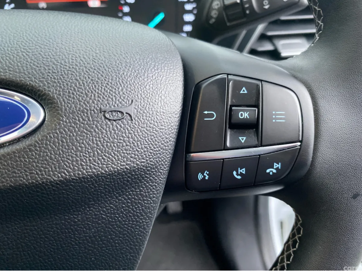 Ford Puma MPV, Petrol Hybrid, 2022, White