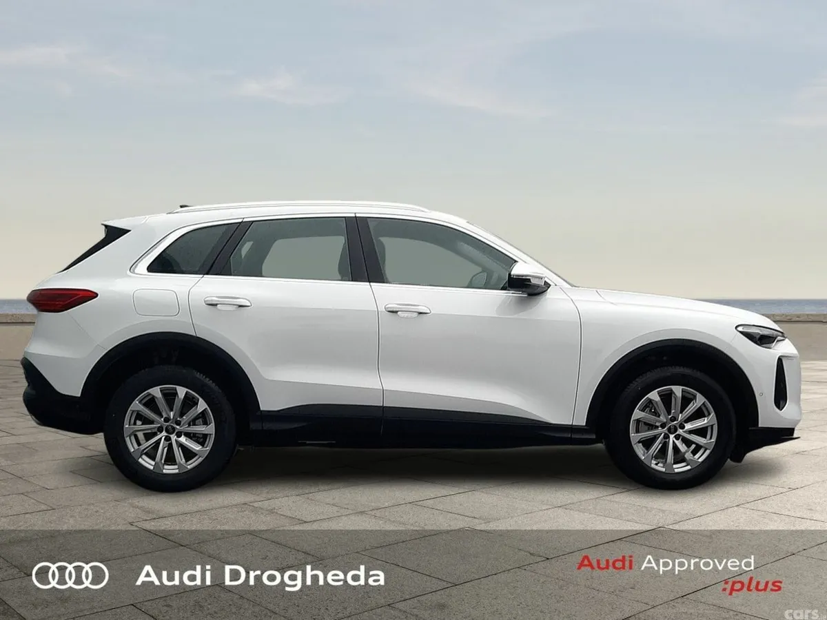 Audi Q5 SUV, Petrol, 2026, White