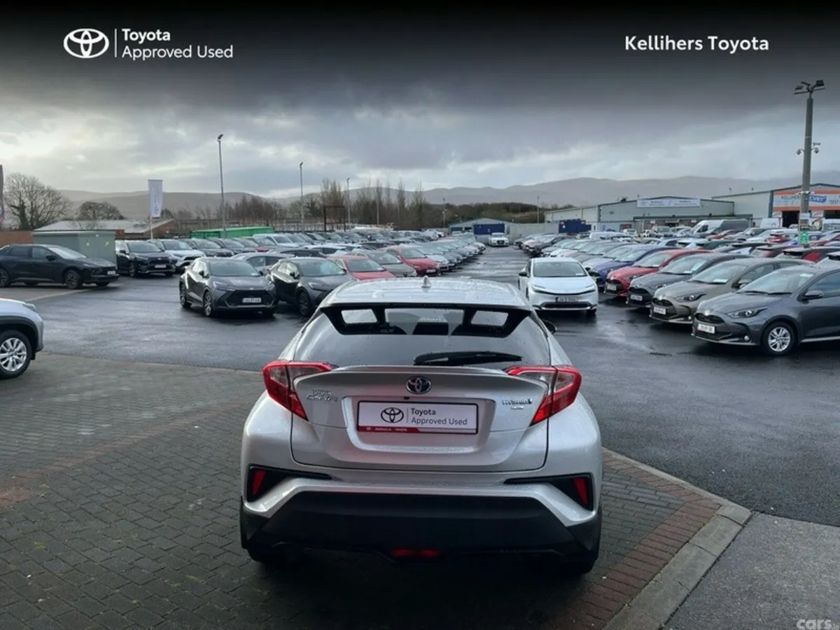 Toyota C-HR SUV, Petrol Hybrid, 2017, Silver