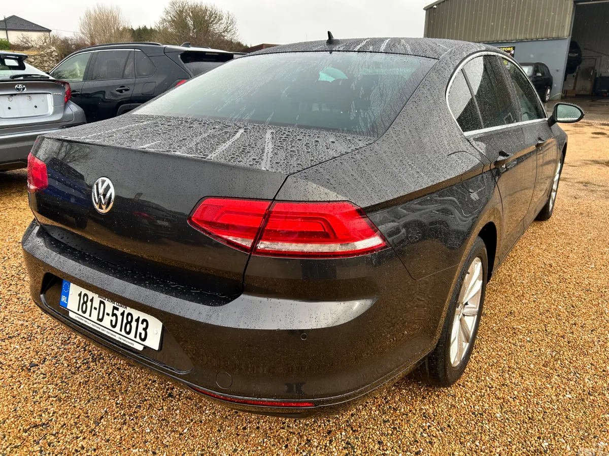 Volkswagen Passat Saloon, Diesel, 2018, Grey