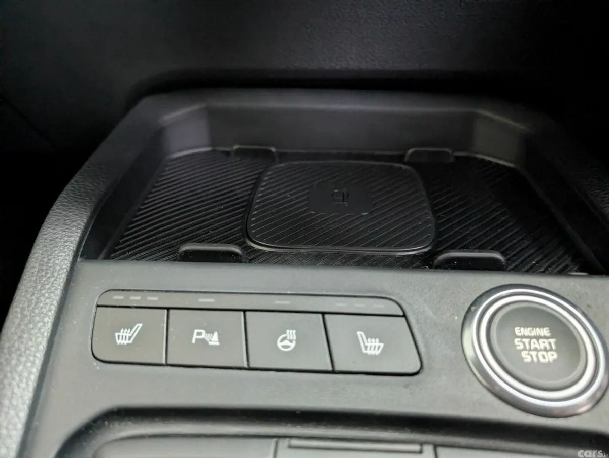 Kia Stonic Hatchback, Petrol, 2027, Silver