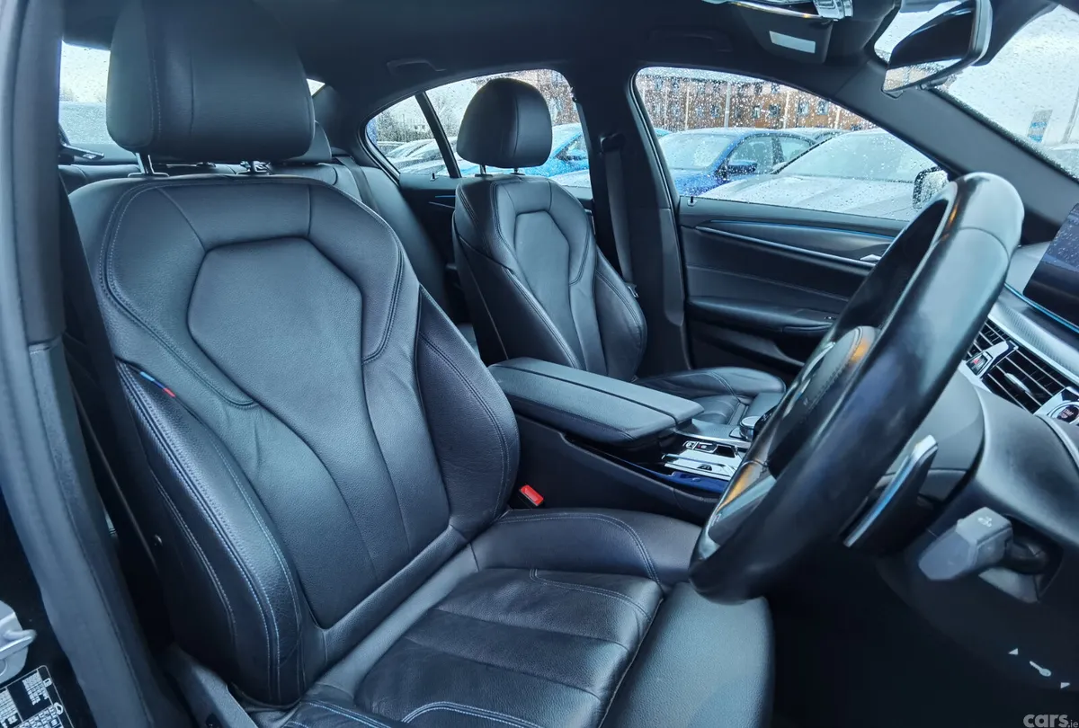 BMW 5-Series Saloon, Petrol Plug-in Hybrid, 2022, Black