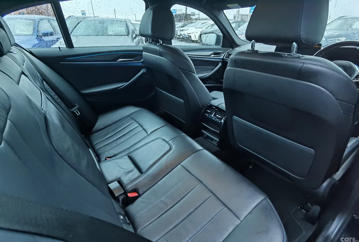 BMW 5-Series Saloon, Petrol Plug-in Hybrid, 2022, Black