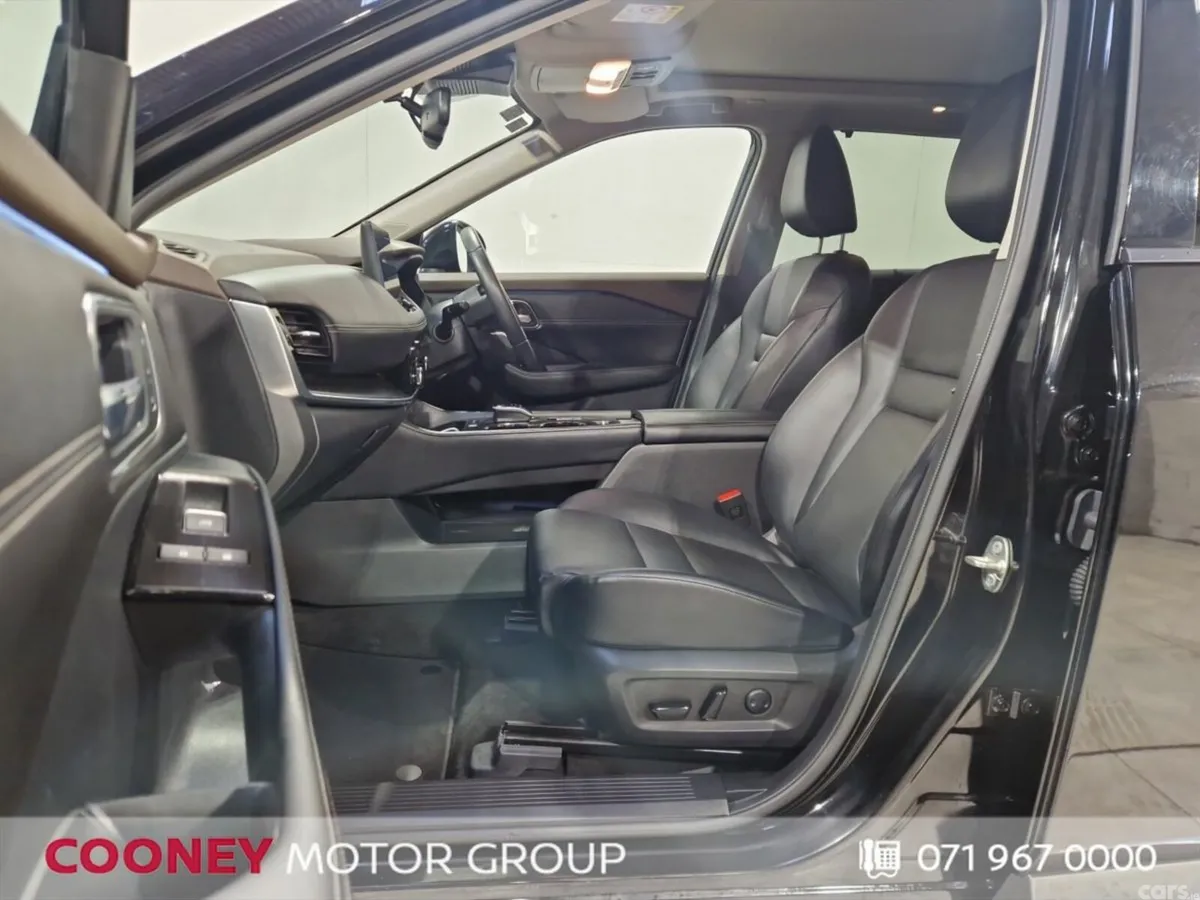 Nissan X-Trail SUV, Petrol, 2024, Black