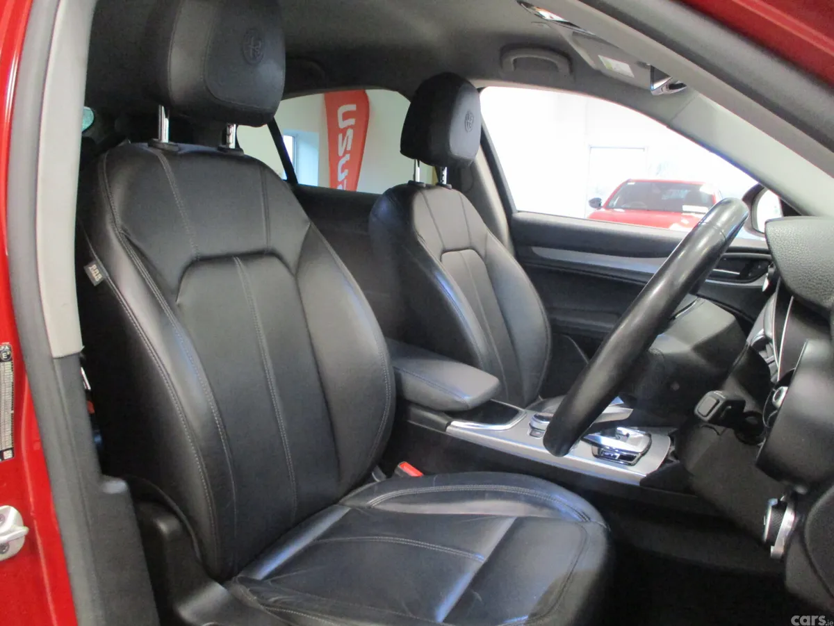 Alfa Romeo Stelvio SUV, Diesel, 2021, Red