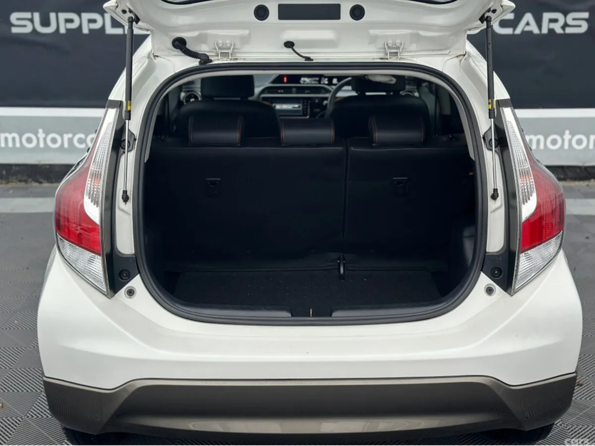 Toyota Aqua Hatchback, Gas, 2015, White