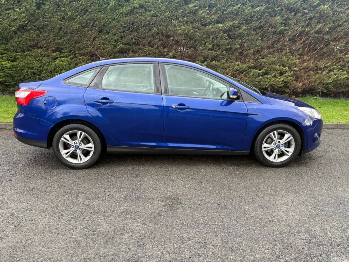 Ford Focus Saloon, Diesel, 2014, Blue