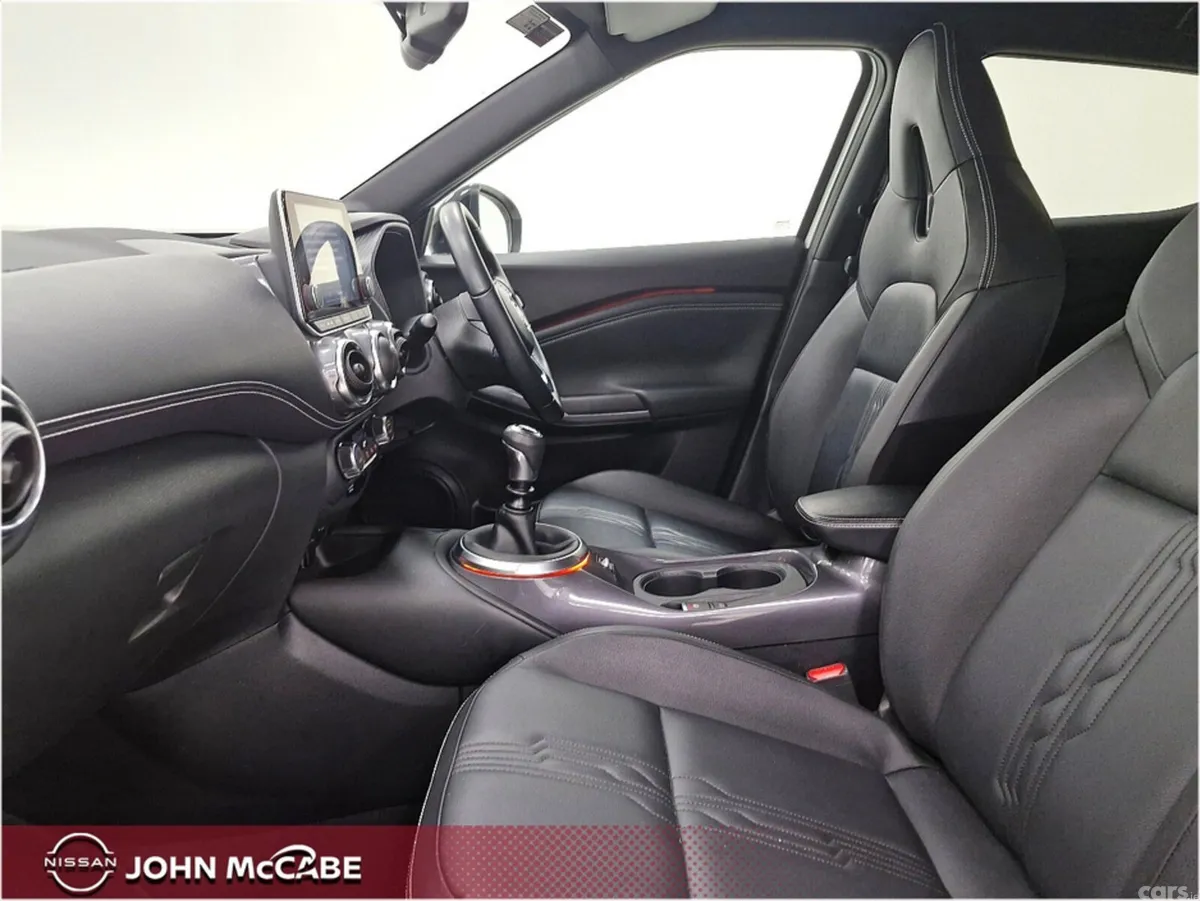 Nissan Juke MPV, Petrol, 2024, White
