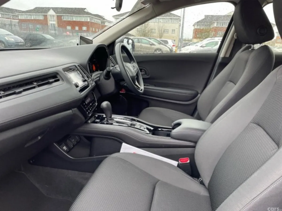 Honda HR-V SUV, Petrol, 2021, Grey