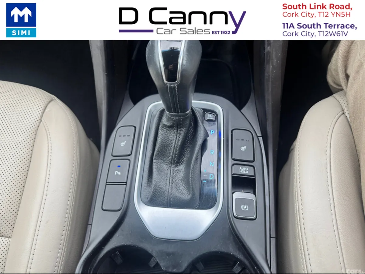 Hyundai Santa Fe Estate, Diesel, 2016, Blue
