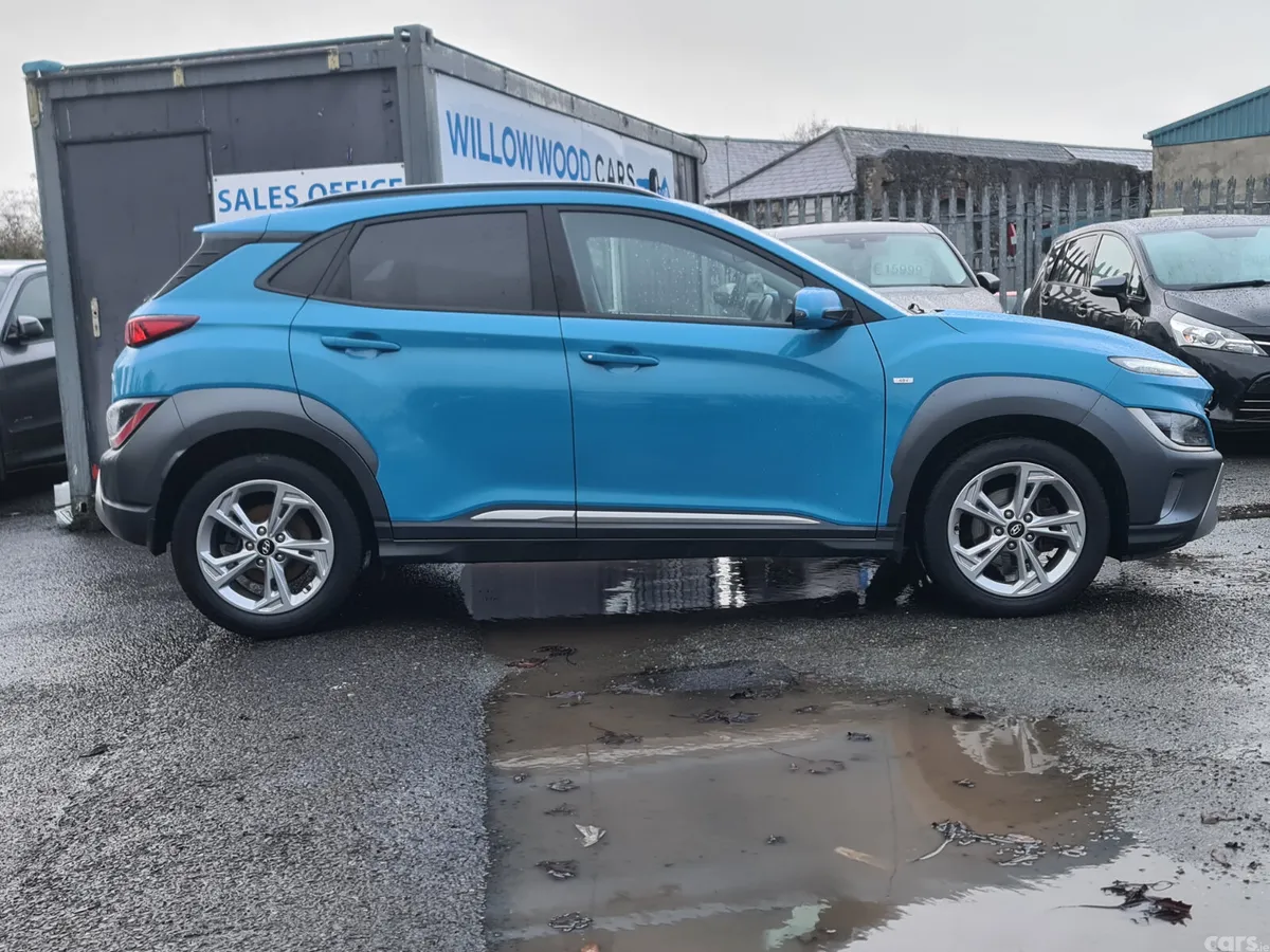 Hyundai KONA MPV, Diesel, 2021, Green