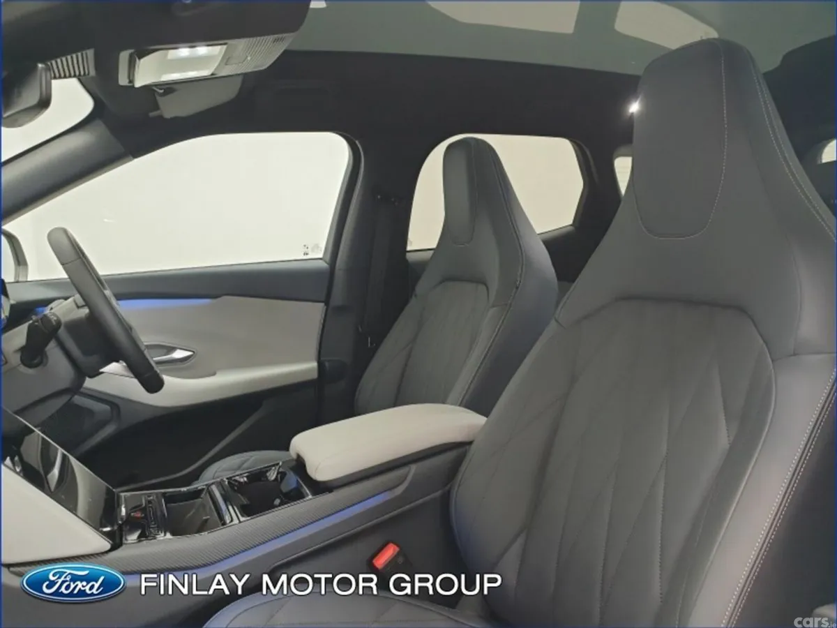 Ford Explorer MPV, Electric, 2025, White