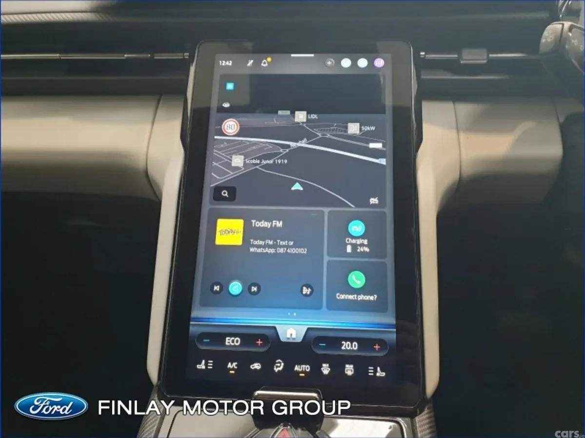 Ford Explorer MPV, Electric, 2025, White