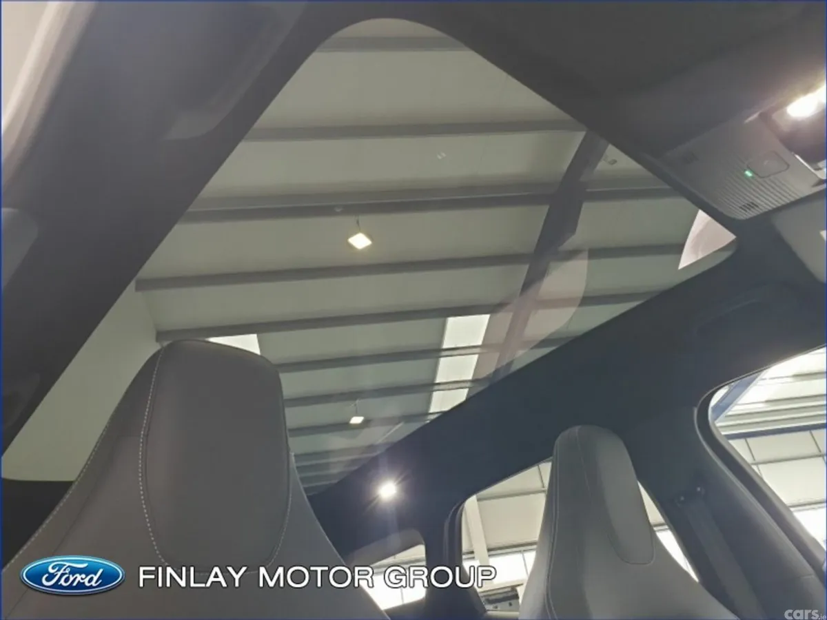 Ford Explorer MPV, Electric, 2025, White