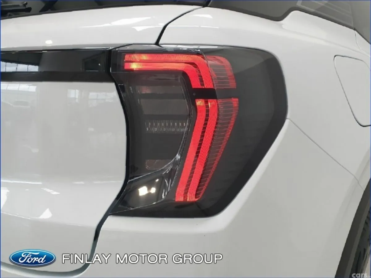 Ford Explorer MPV, Electric, 2025, White