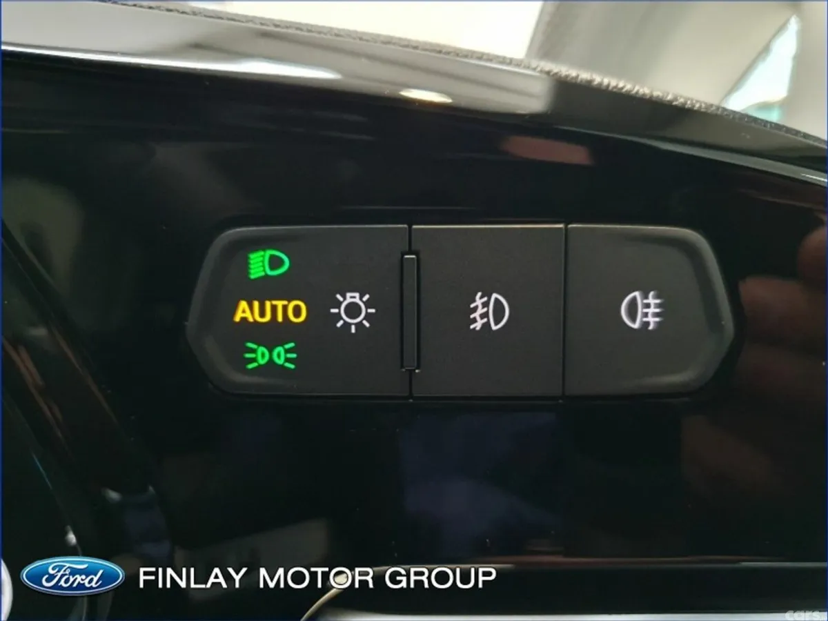 Ford Tourneo Connect MPV, Diesel, 2026, Black