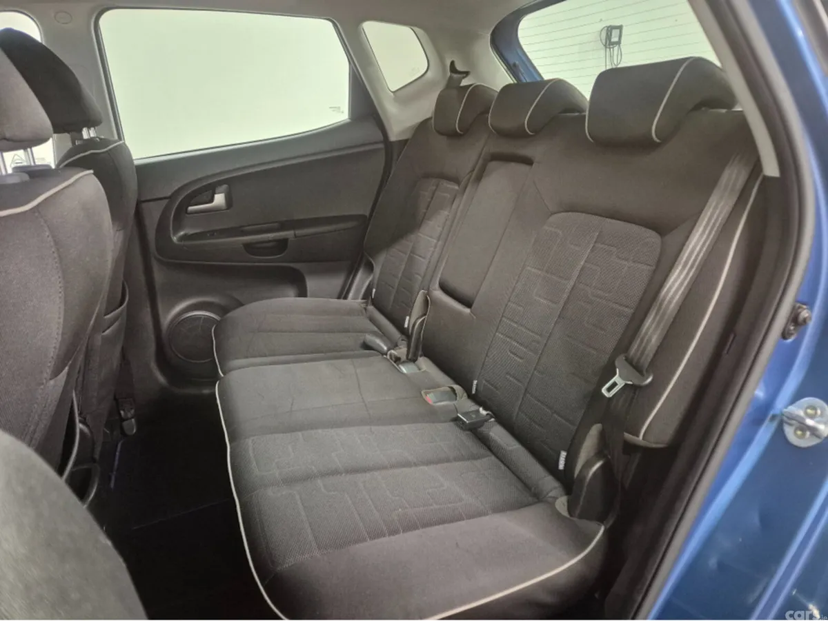 Kia Venga MPV, Diesel, 2015, Blue