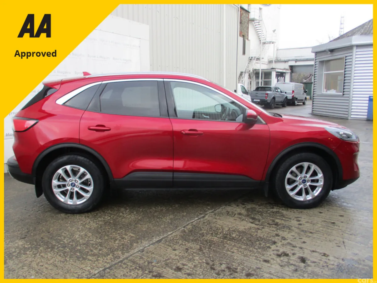 Ford Kuga MPV, Diesel, 2022, Red