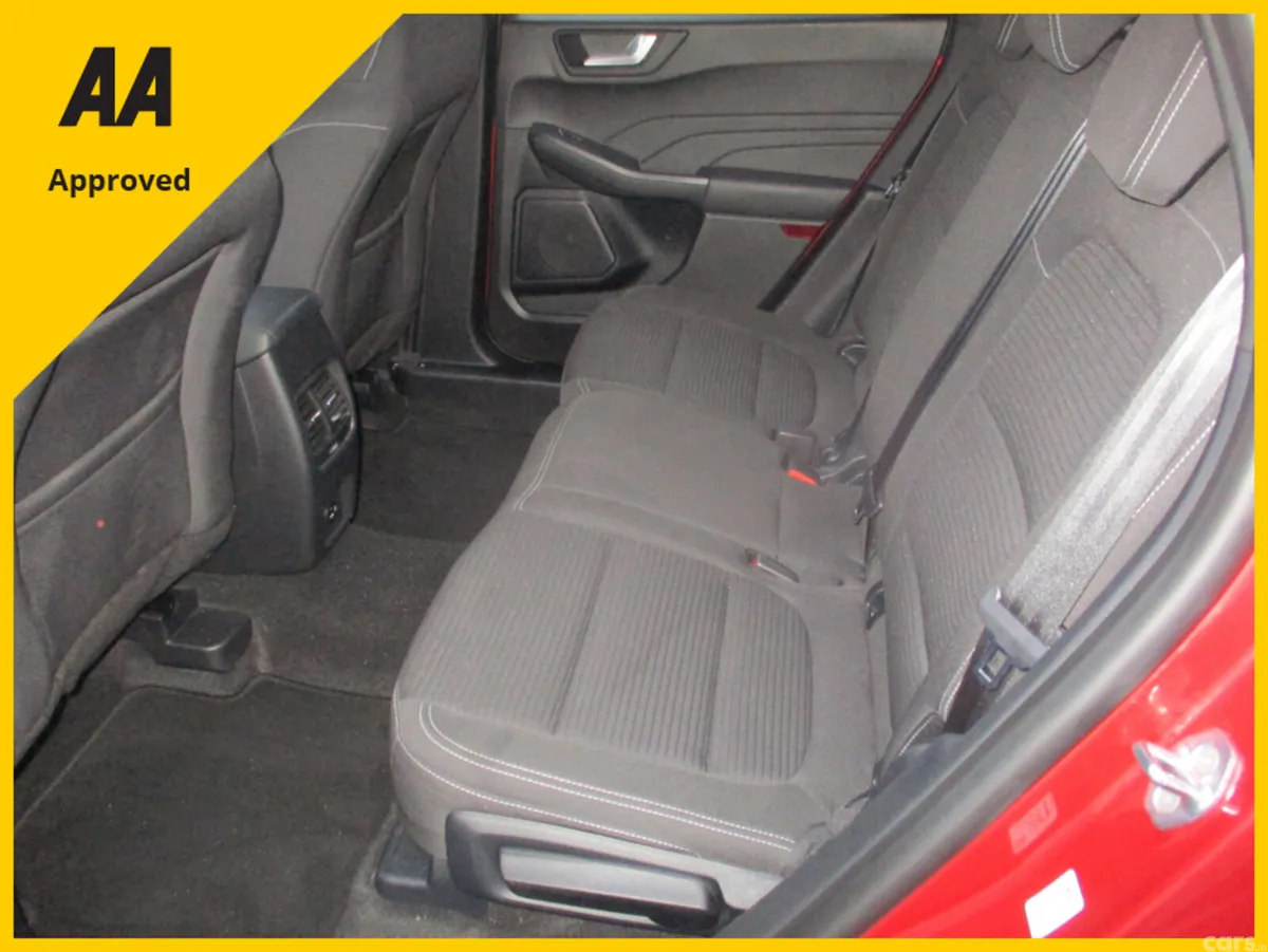 Ford Kuga MPV, Diesel, 2022, Red