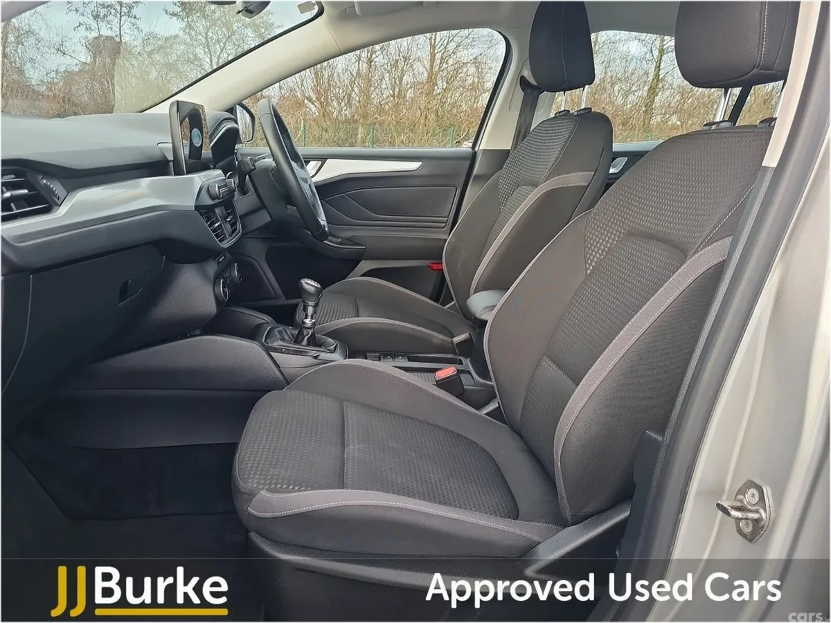 Ford Focus Hatchback, Diesel, 2021, Silver