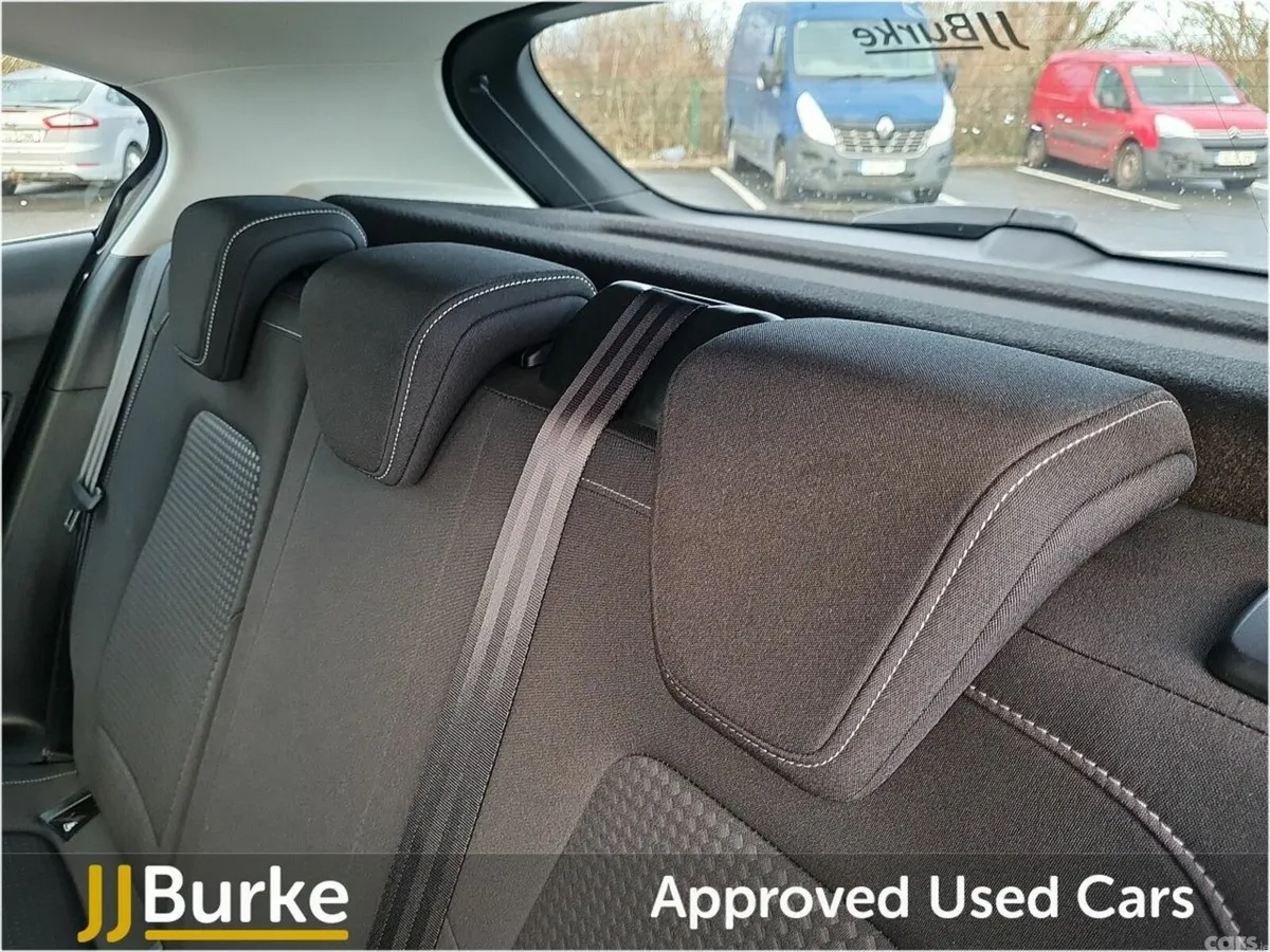 Ford Focus Hatchback, Diesel, 2021, Silver