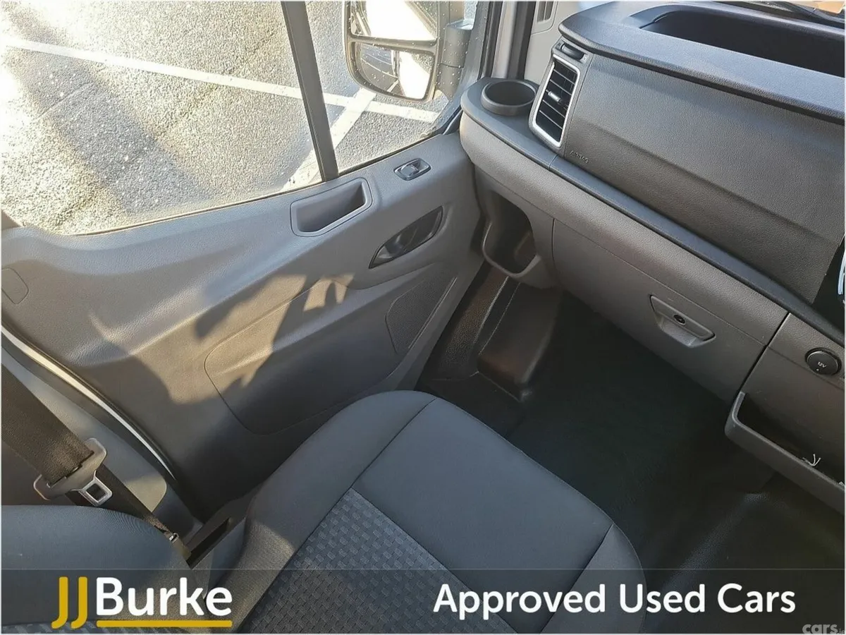 Ford Transit Minibus MPV, Diesel, 2024, White