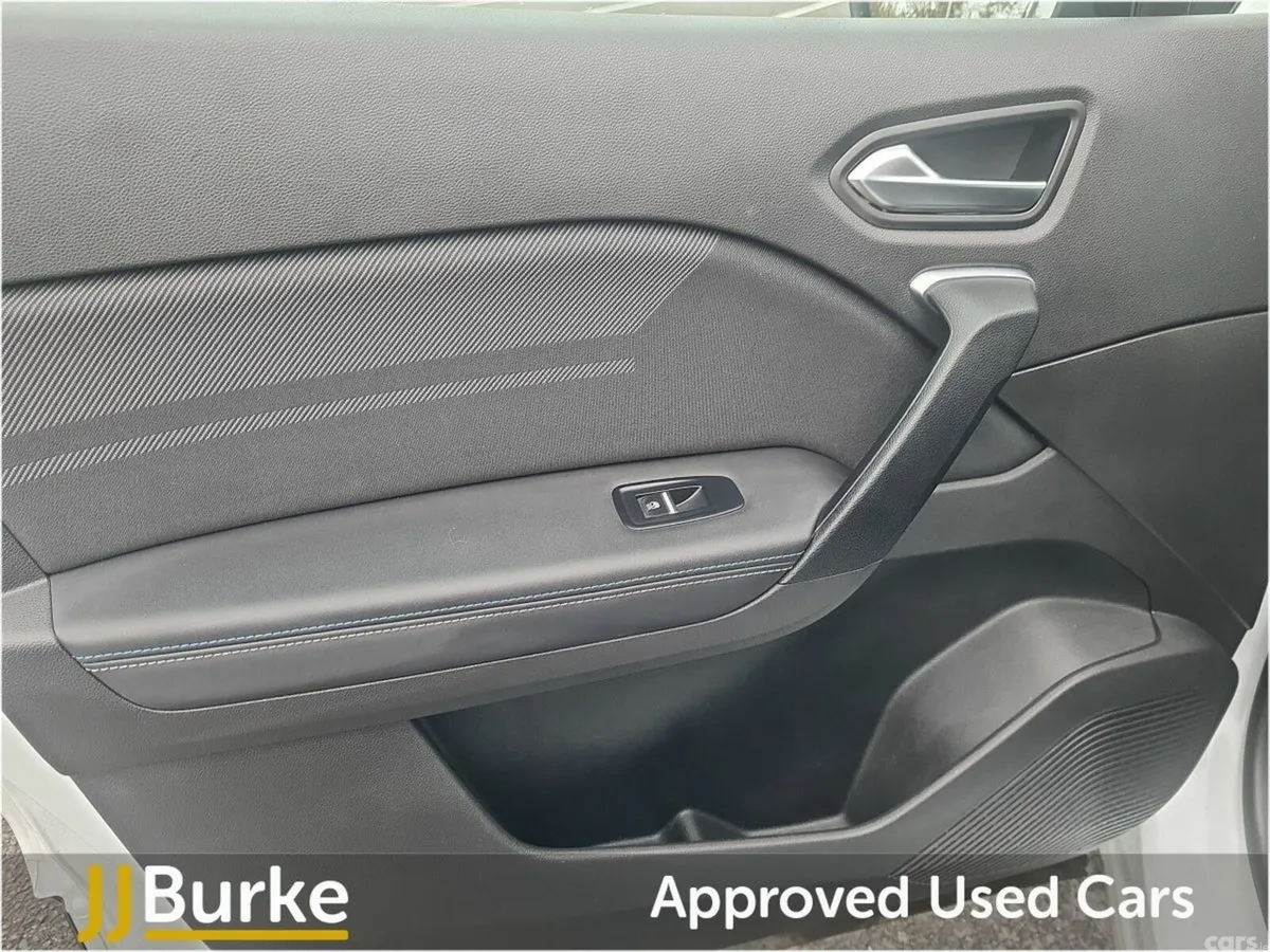 Renault Symbioz Hatchback, Petrol Hybrid, 2025, White